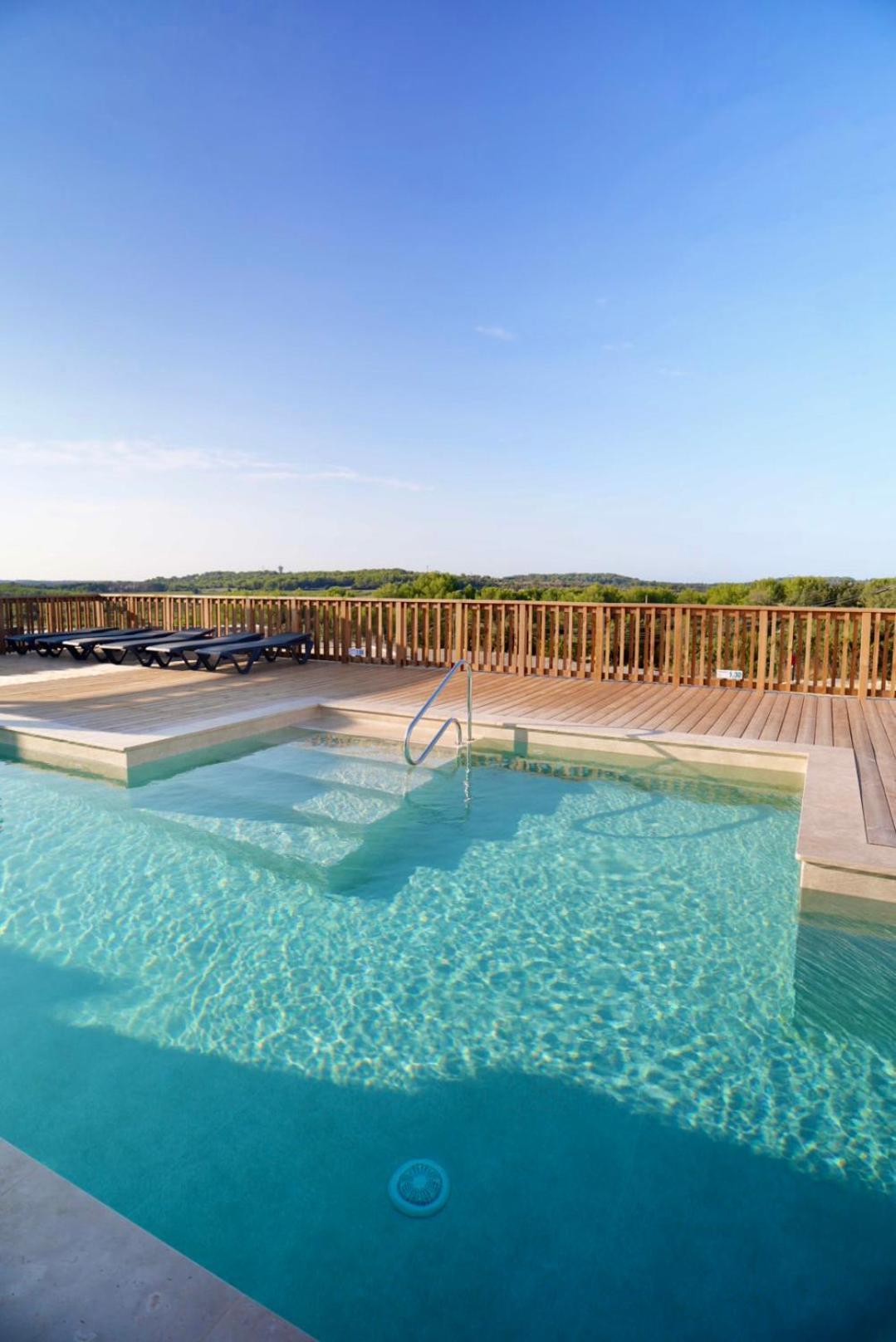Camping Les Lodges Du Lagon Calvisson Zewnętrze zdjęcie