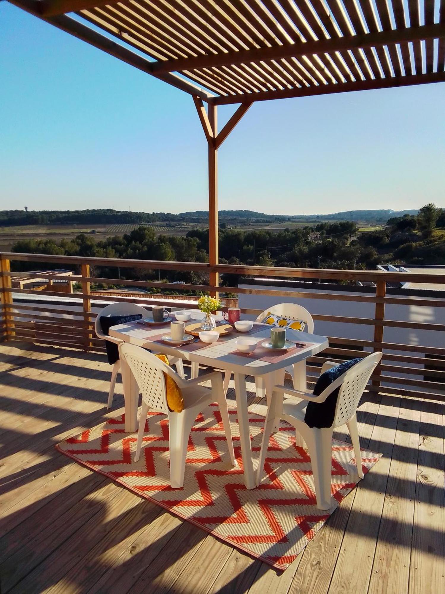 Camping Les Lodges Du Lagon Calvisson Zewnętrze zdjęcie